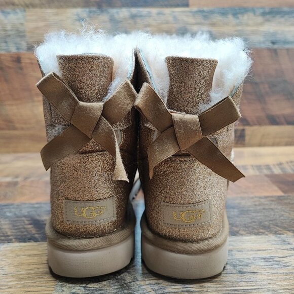 UGG Women's MIni Bailey Bow Sparkle Gold Glitter Boots Size 6 - Picture 3 of 8